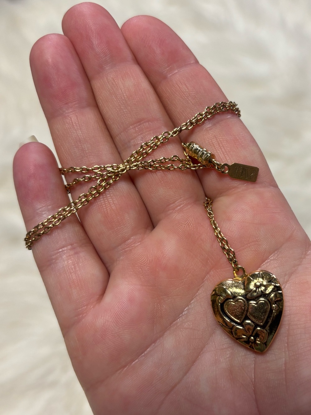 Gold Heart Pendant Necklace